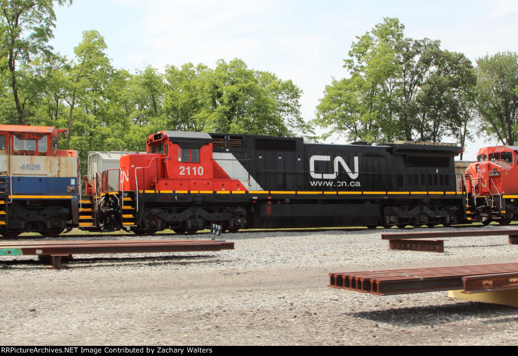 CN 2110